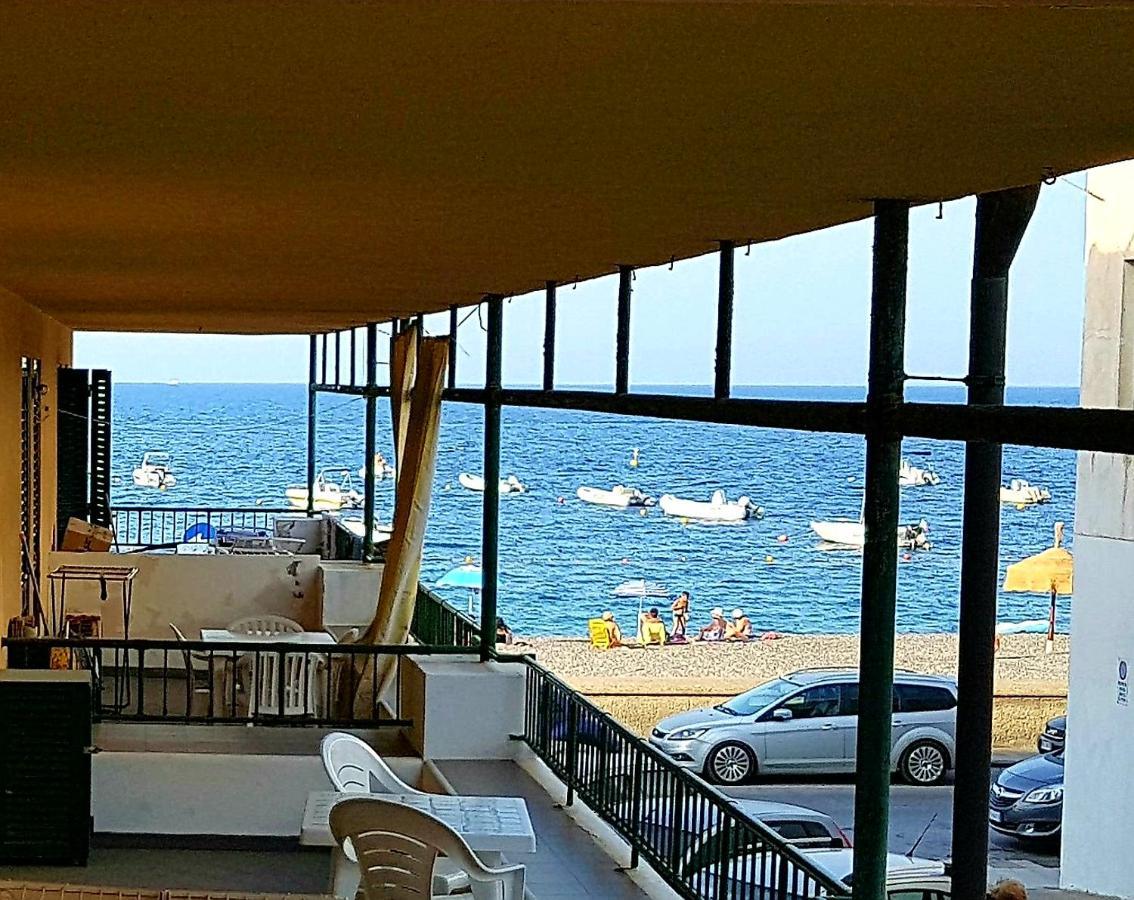Lipari Blu Apartment ภายนอก รูปภาพ