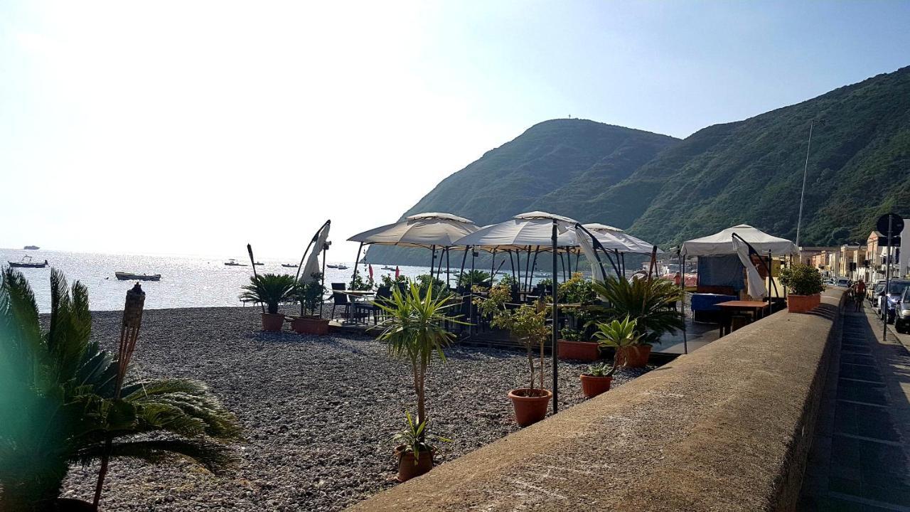 Lipari Blu Apartment ภายนอก รูปภาพ