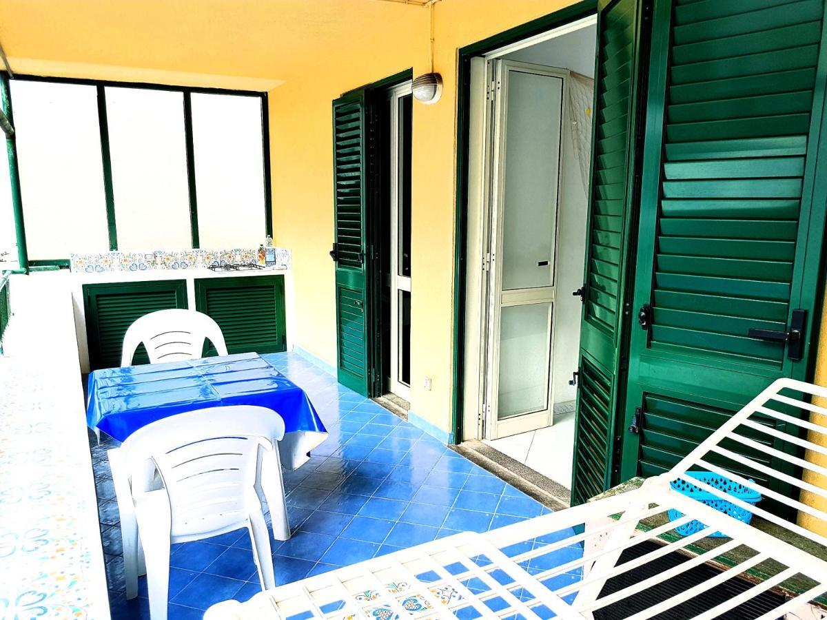 Lipari Blu Apartment ภายนอก รูปภาพ