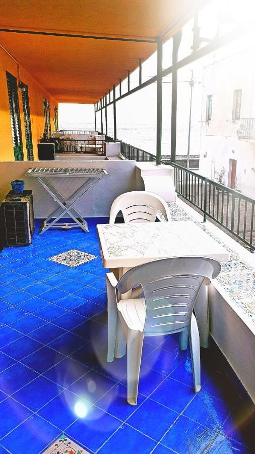 Lipari Blu Apartment ภายนอก รูปภาพ